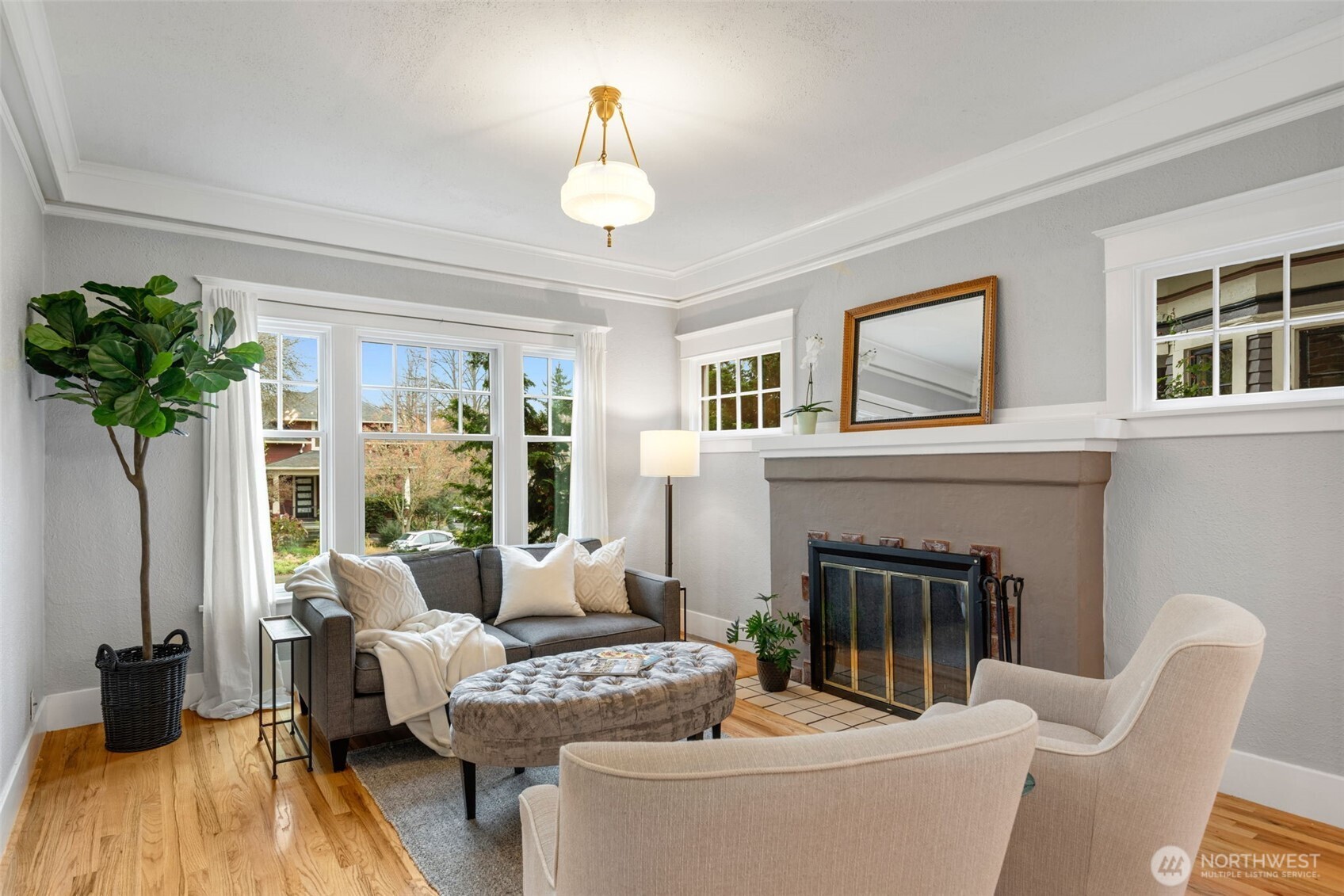 2430 8th Avenue W, Seattle, WA 98119