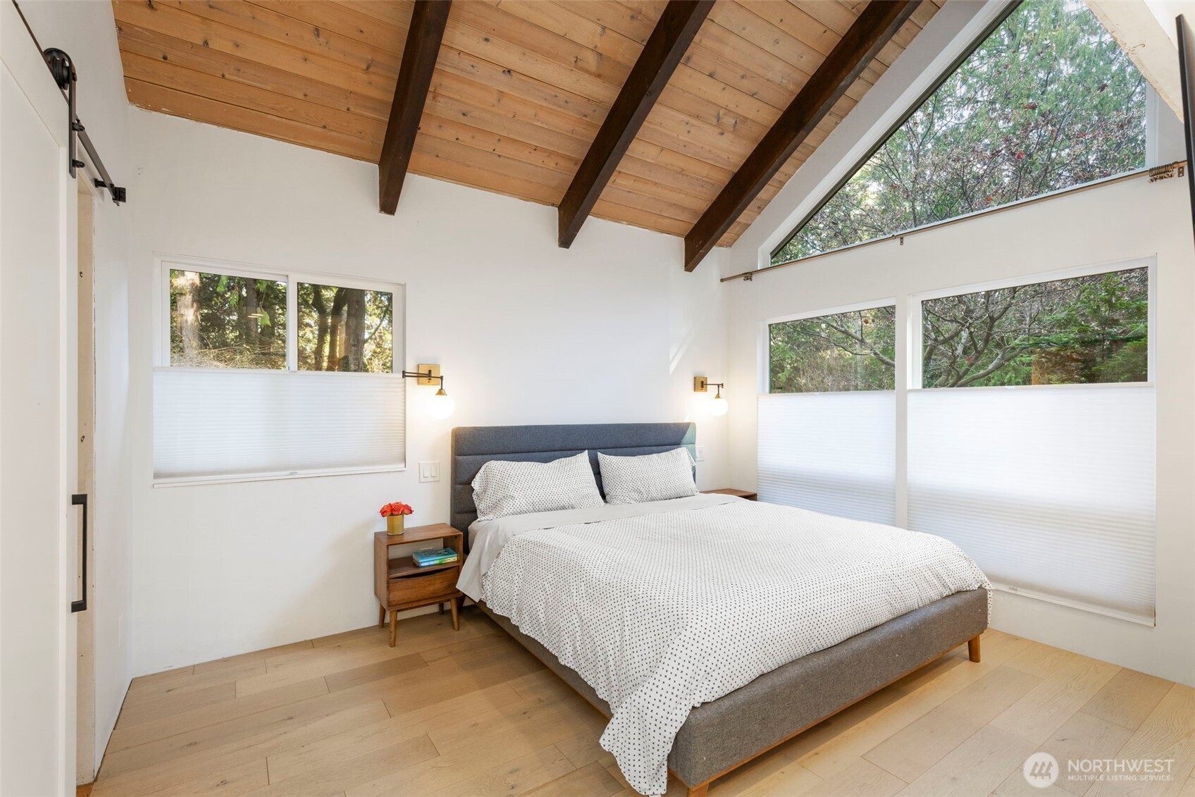 16455 Agate Point Road NE, Bainbridge Island, WA 98110