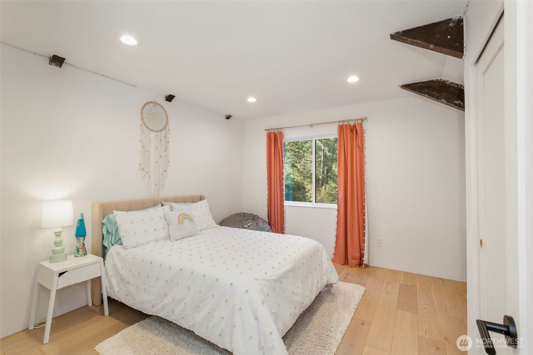 16455 Agate Point Road NE, Bainbridge Island, WA 98110