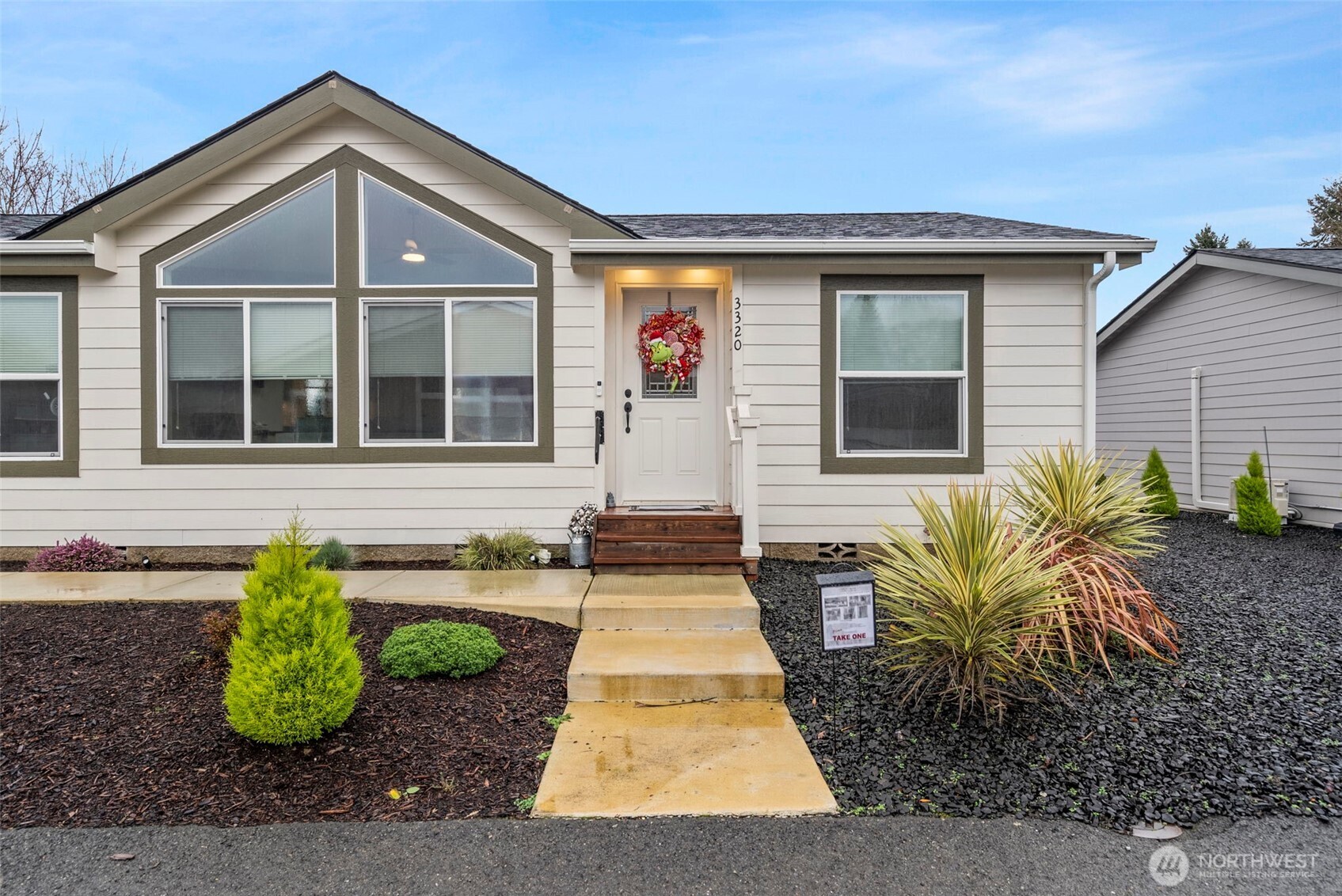 3320 Meadowbrook Lane SE, Lacey, WA 98503