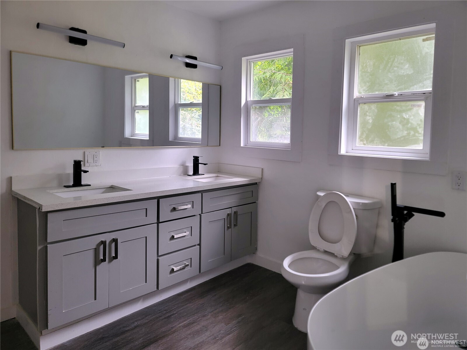 13721 409th Avenue SE, North Bend, WA 98045