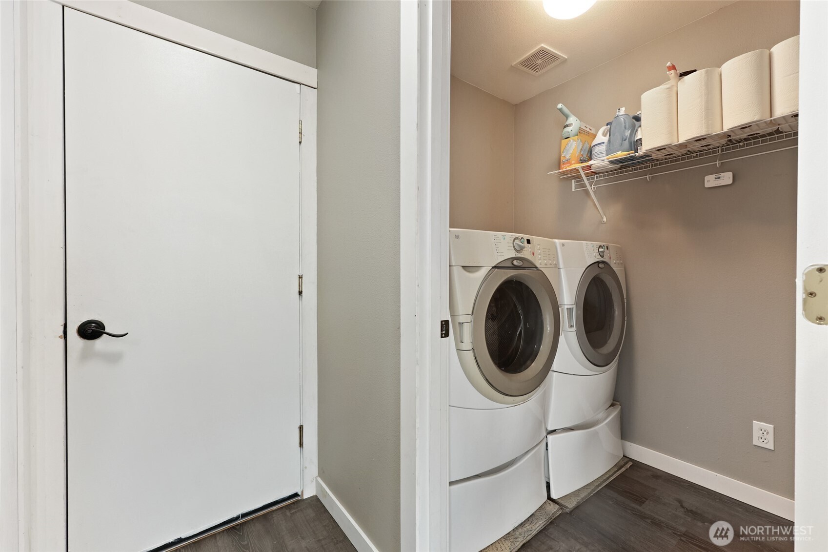 9826 Greenleaf Loop SE, Yelm, WA 98597-8818