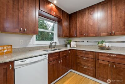 7028 S 127th Street , Seattle, WA 98178 - Photo 22