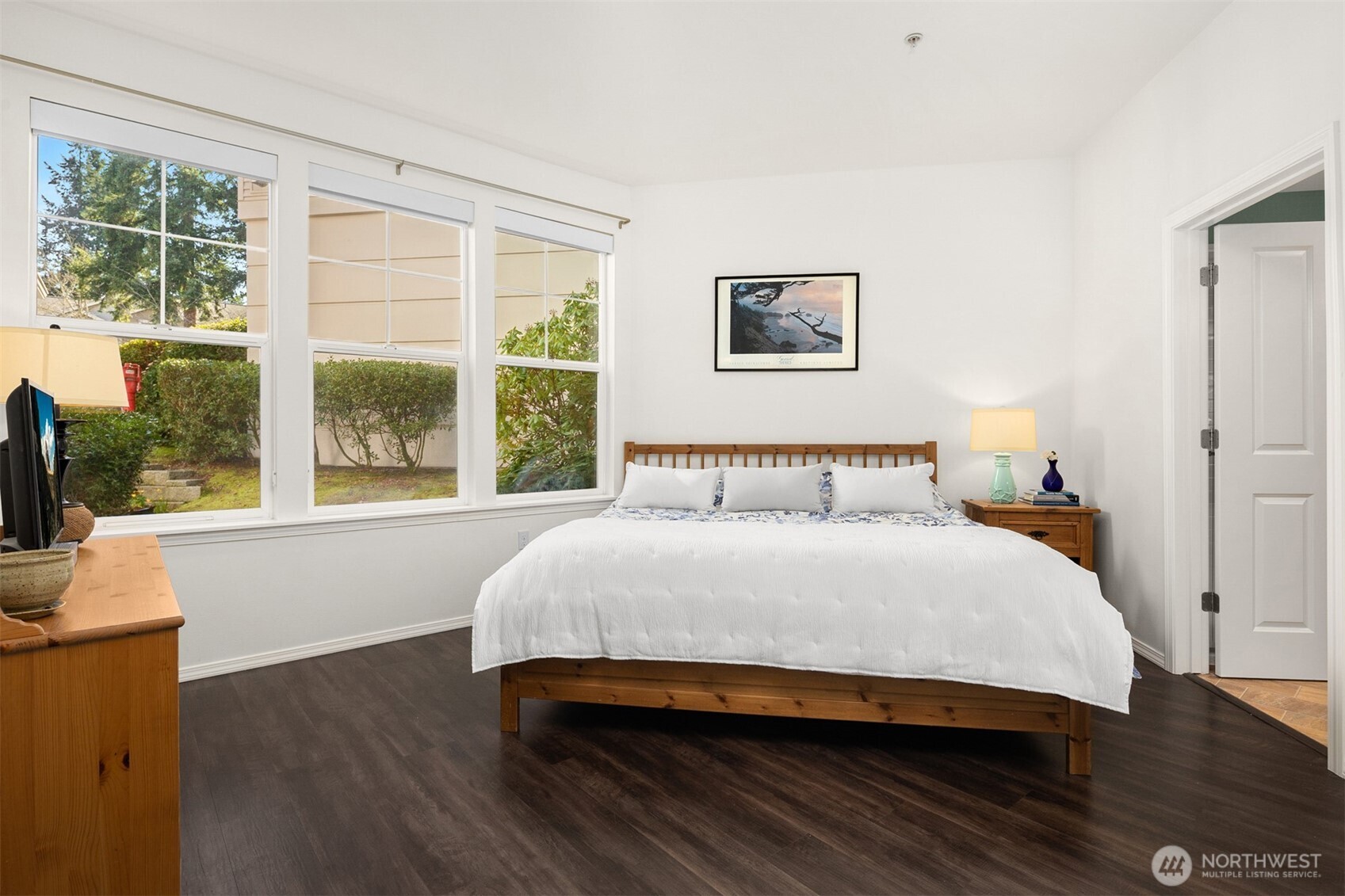 8500 Main Street #F101, Edmonds, WA 98026