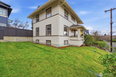 209 W McGraw Street , Seattle, WA 98119 - Photo 26