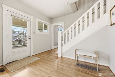 209 W McGraw Street , Seattle, WA 98119 - Photo 5