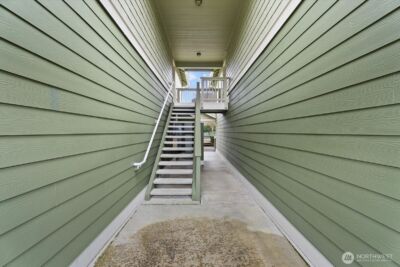 1905 24th Avenue NE #202, Issaquah, WA 98029 - Photo 23