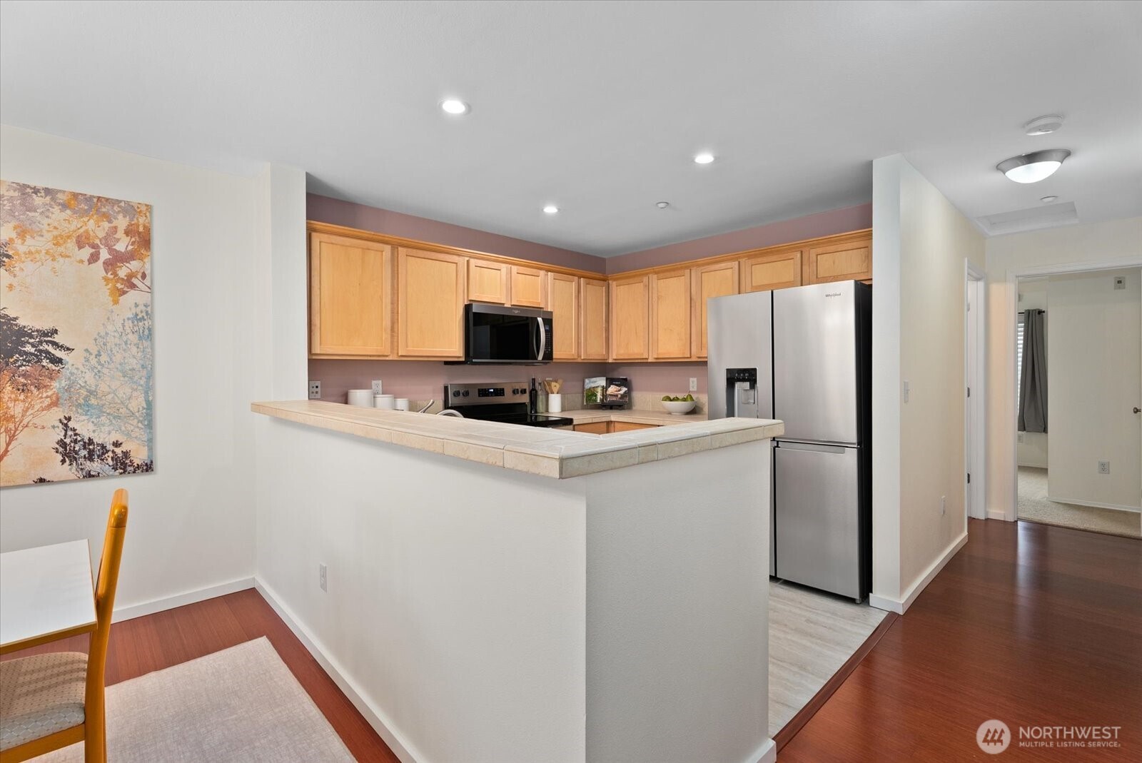 1905 24th Avenue NE #202, Issaquah, WA 98029