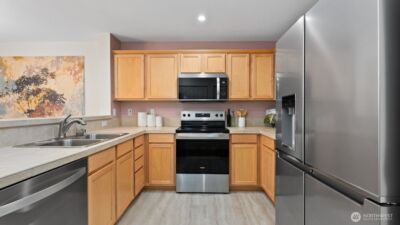 1905 24th Avenue NE #202, Issaquah, WA 98029 - Photo 7