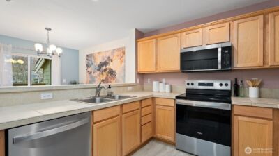 1905 24th Avenue NE #202, Issaquah, WA 98029 - Photo 8