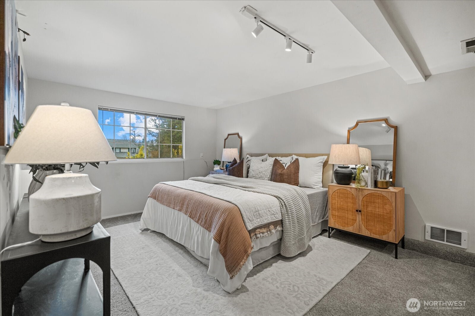 11414 107 Place NE, Kirkland, WA 98033