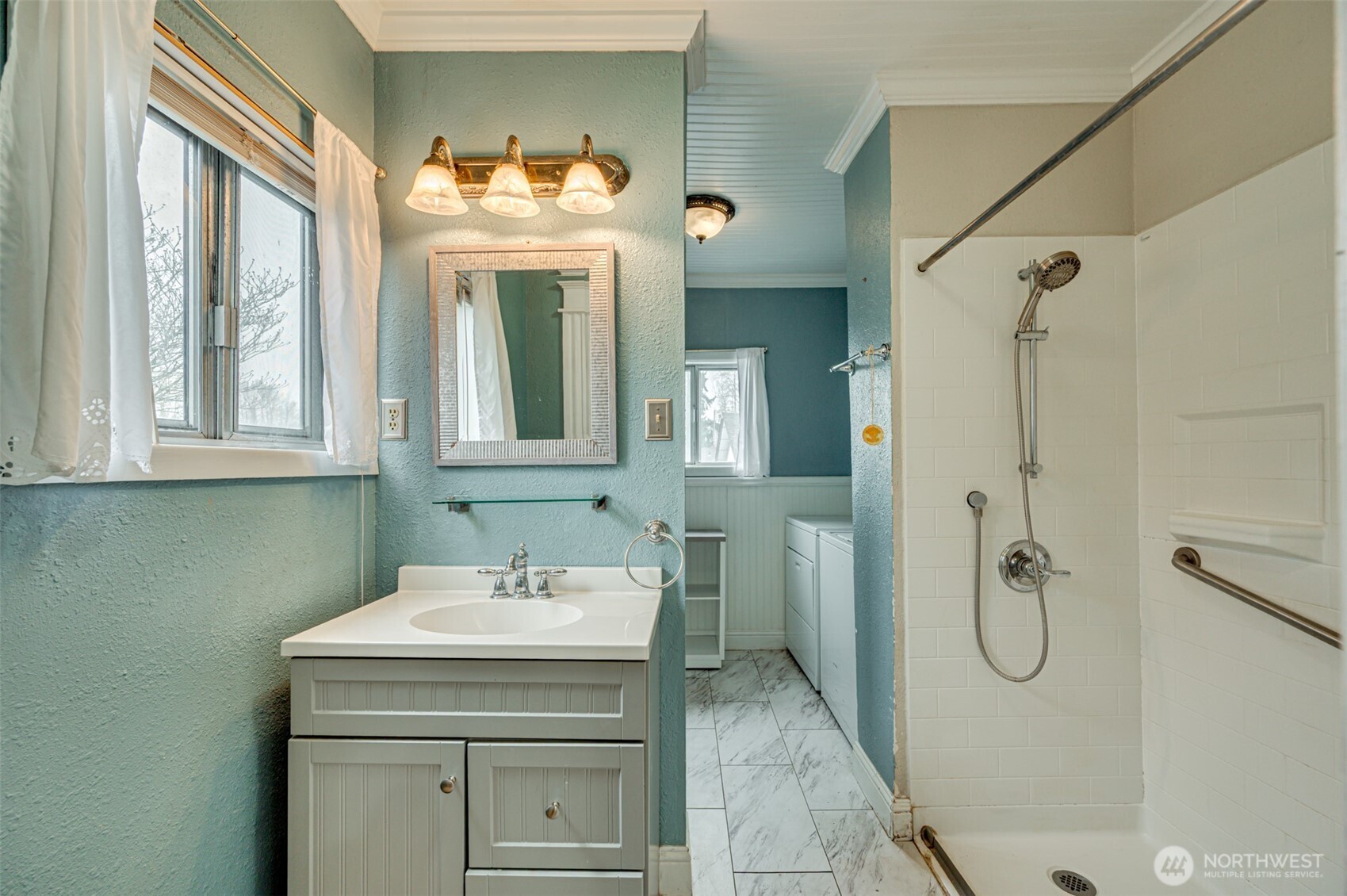 656 Davidson Avenue , Woodland, WA 98674