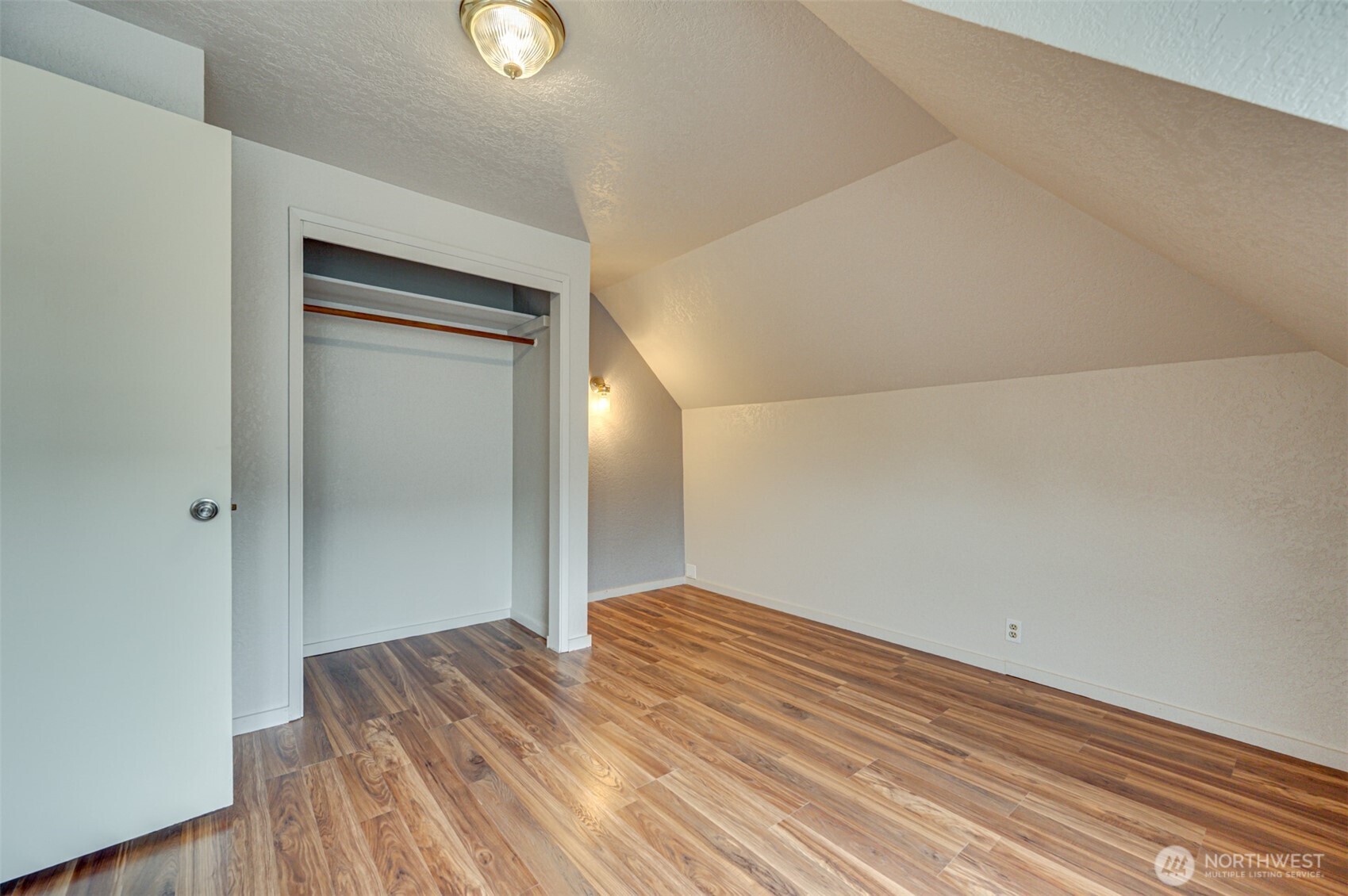 656 Davidson Avenue , Woodland, WA 98674