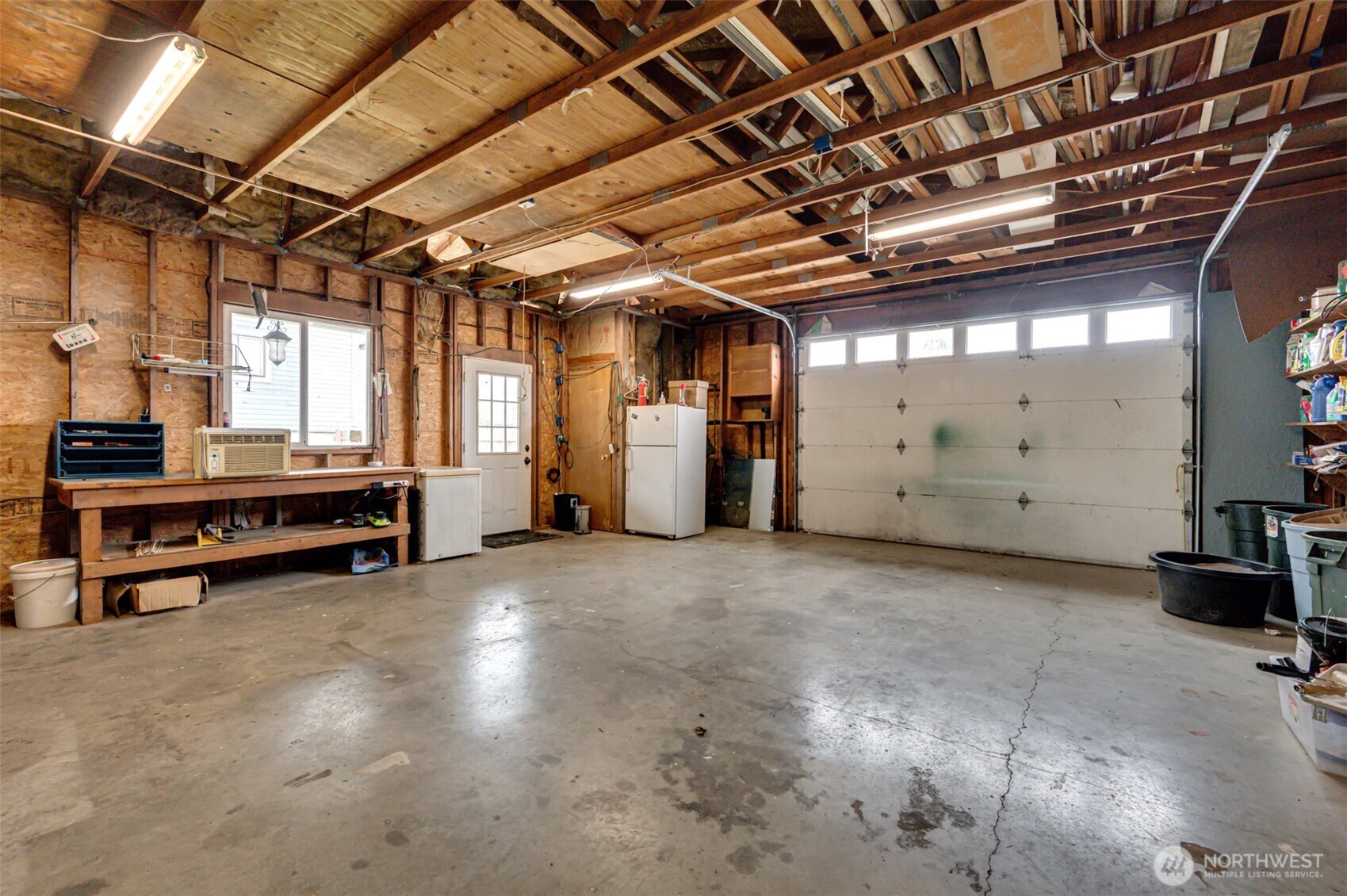 656 Davidson Avenue , Woodland, WA 98674