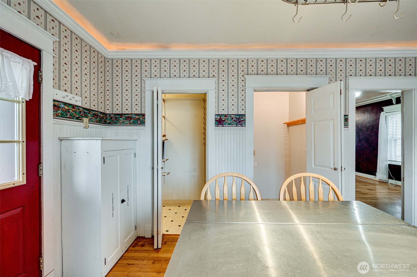 656 Davidson Avenue , Woodland, WA 98674