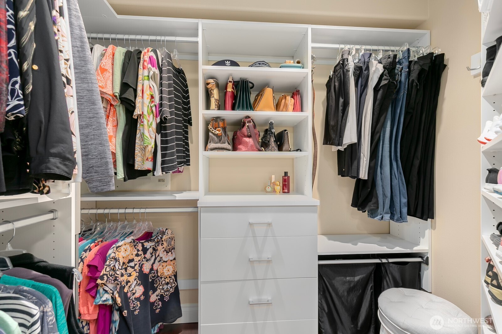 2100 Thorndyke Avenue W #101, Seattle, WA 98199