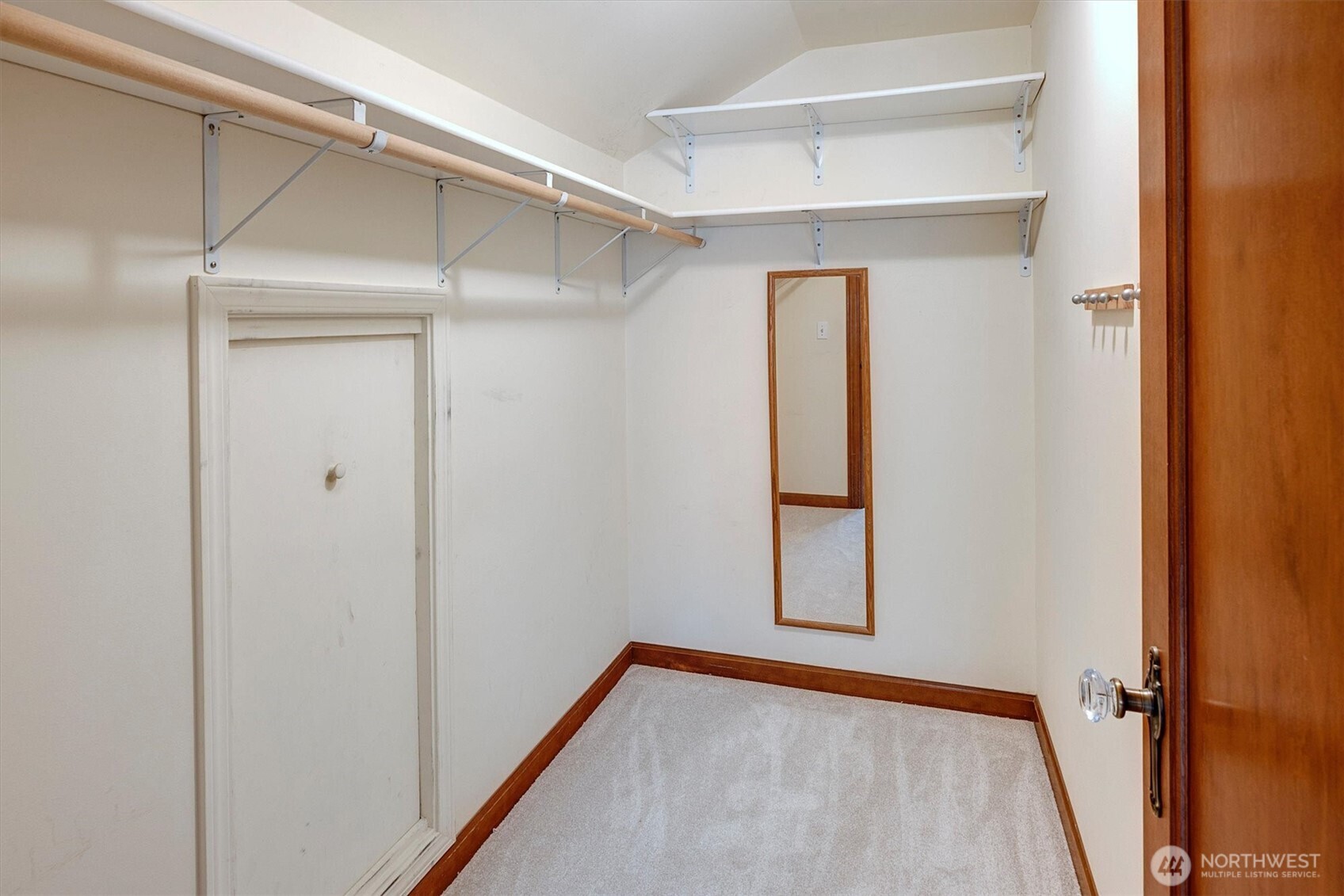 6752 9th Avenue NW, Seattle, WA 98117