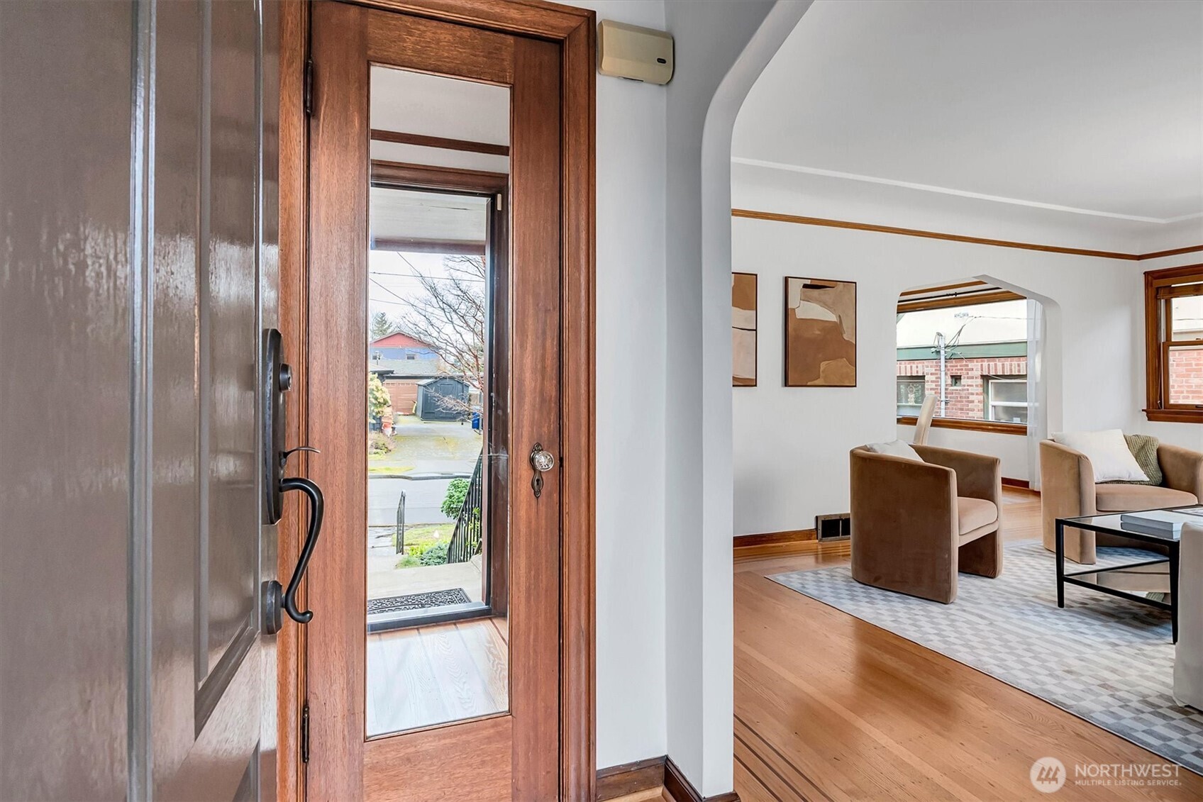 6752 9th Avenue NW, Seattle, WA 98117