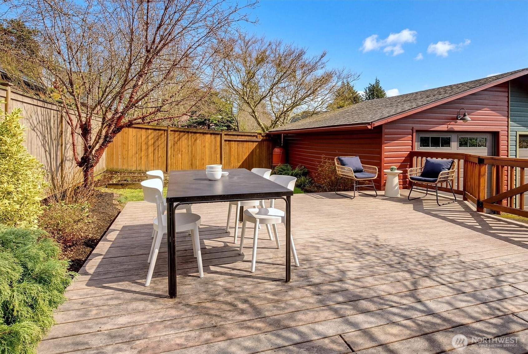 6752 9th Avenue NW, Seattle, WA 98117