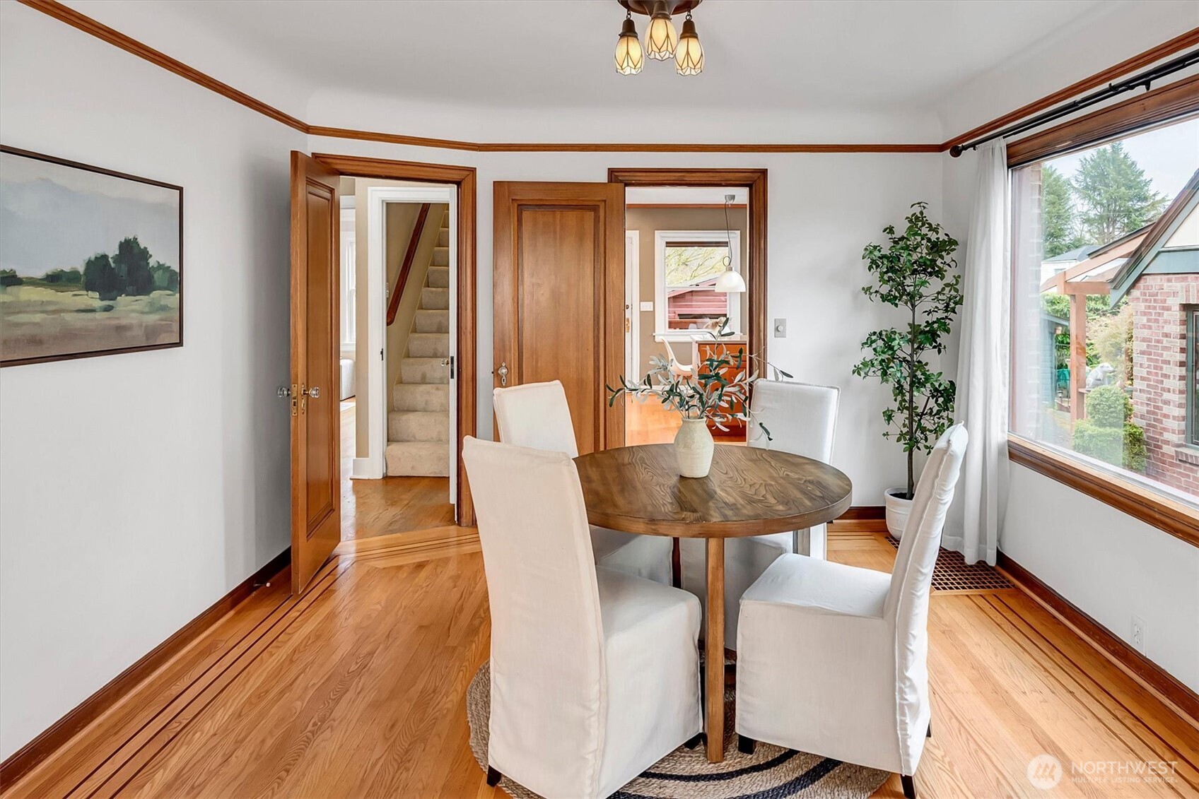 6752 9th Avenue NW, Seattle, WA 98117