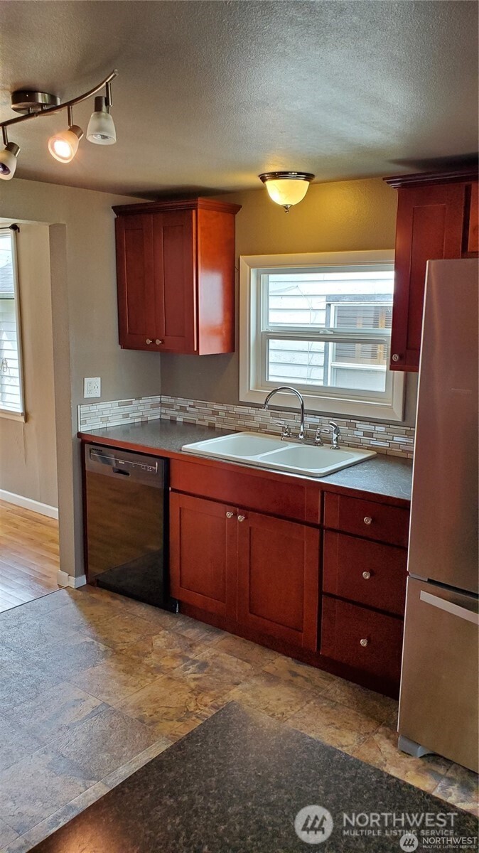 4856 Naomi Street NW, Tracyton, WA 98311