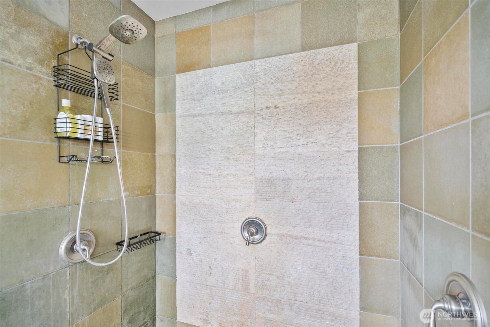 470 W Wind Street , Ocean Shores, WA 98569