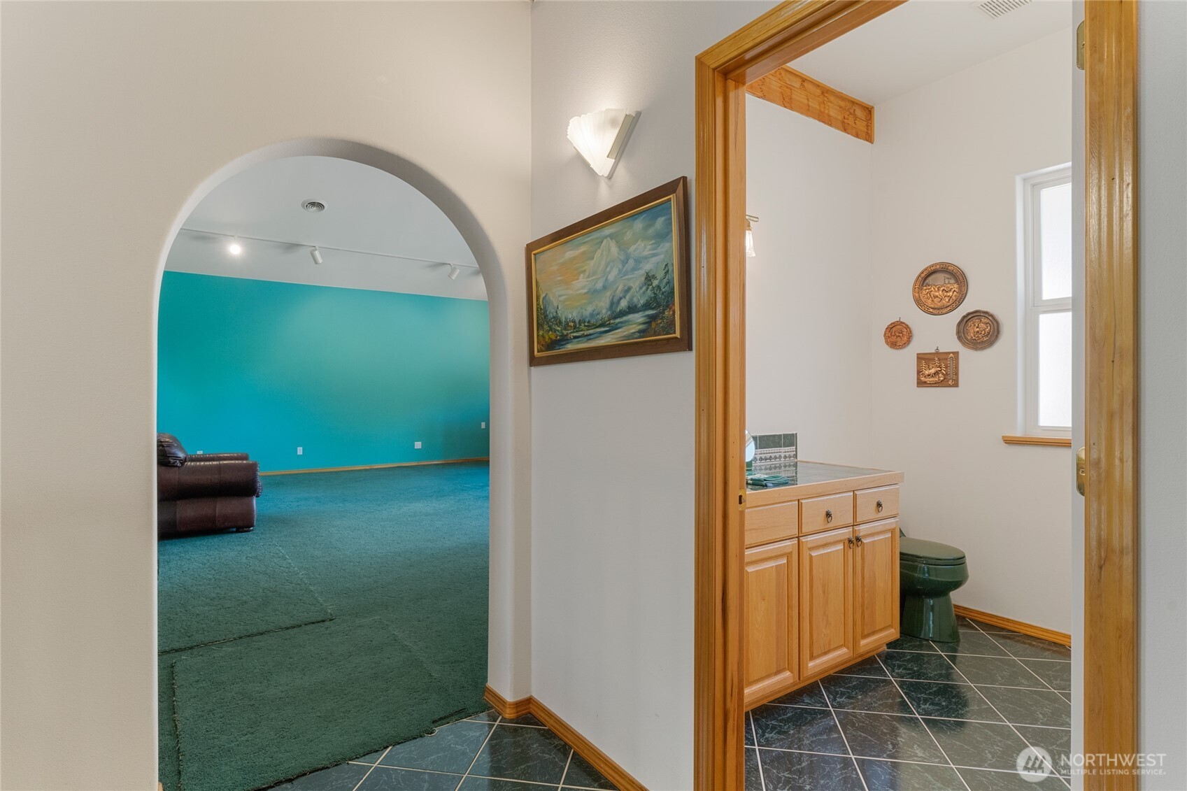 572 B W Chewuch Rd (Barron Blvd) , Winthrop, WA 98862