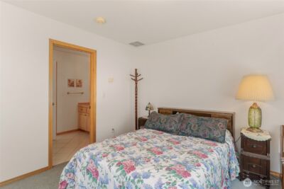 572 B W Chewuch Rd (Barron Blvd) , Winthrop, WA 98862 - Photo 30