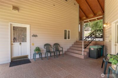 572 B W Chewuch Rd (Barron Blvd) , Winthrop, WA 98862 - Photo 32