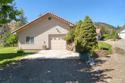 572 B W Chewuch Rd (Barron Blvd) , Winthrop, WA 98862 - Photo 36