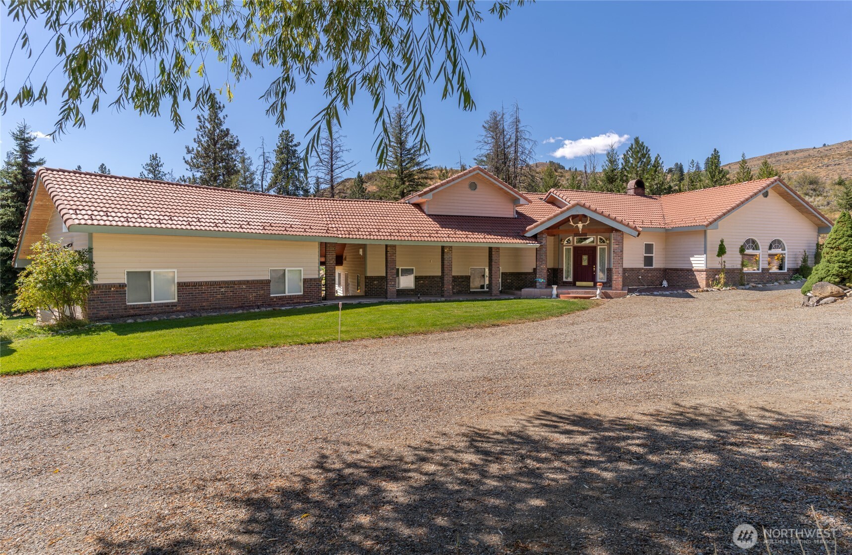 572 B W Chewuch Rd (Barron Blvd) , Winthrop, WA 98862