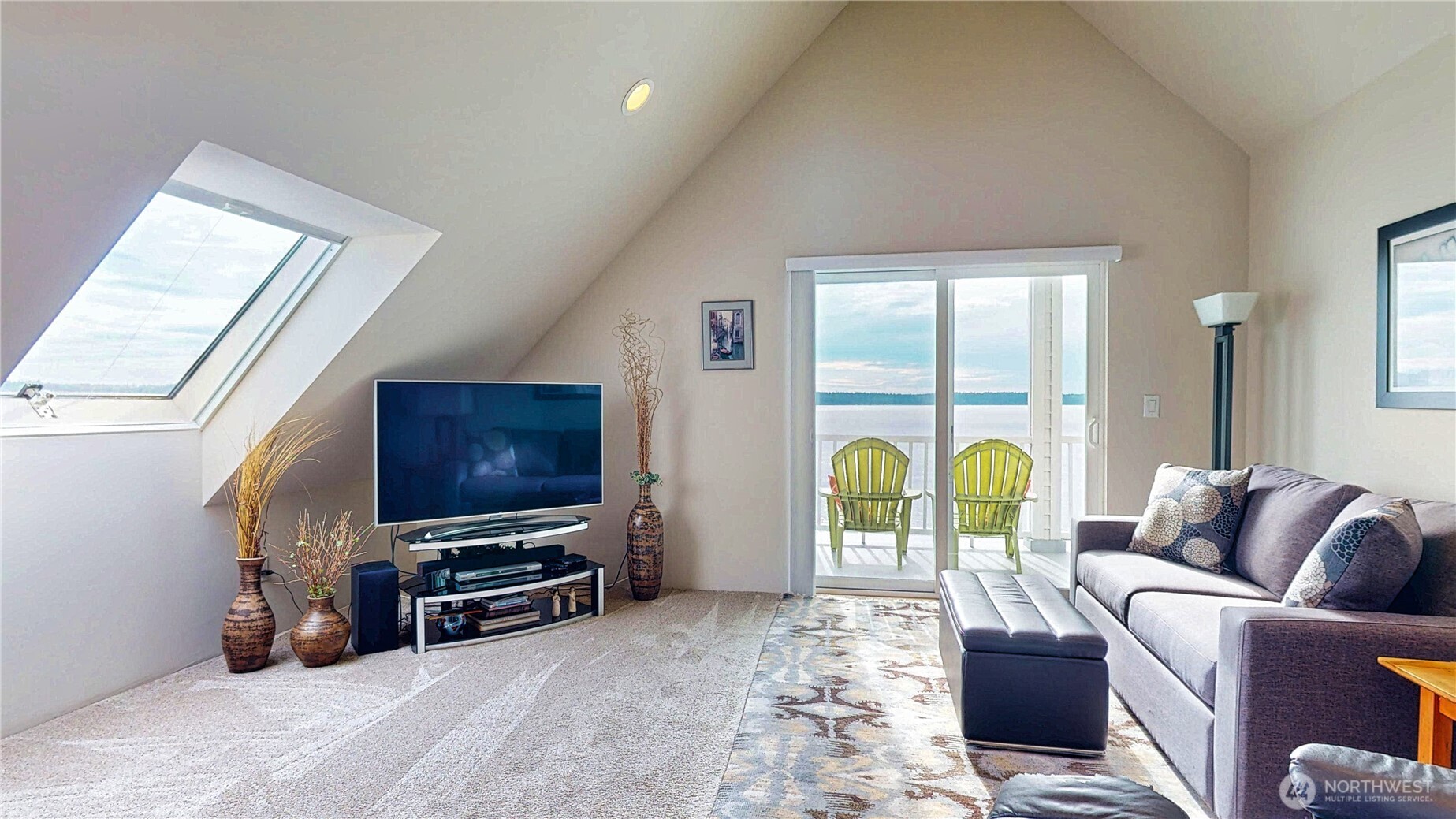 14028 Evergreen Way , Stanwood, WA 98292