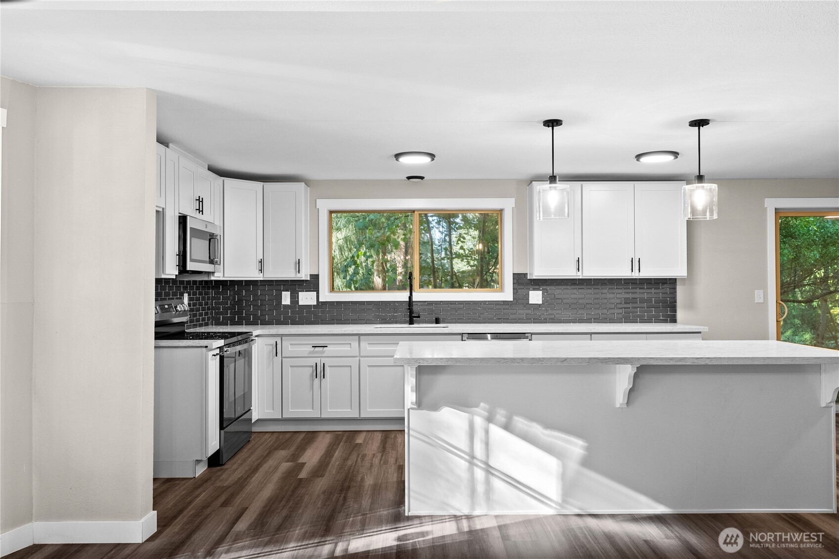 5002 95th Avenue W, University Place, WA 98467