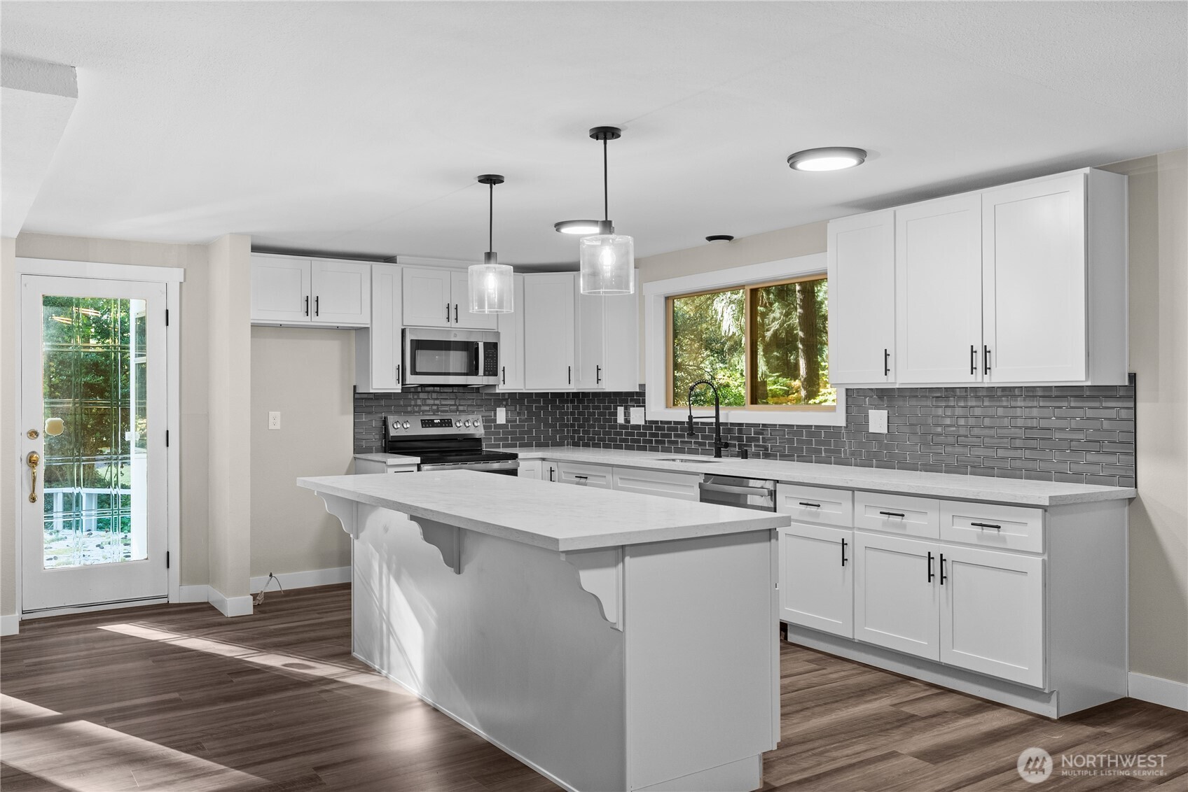 5002 95th Avenue W, University Place, WA 98467