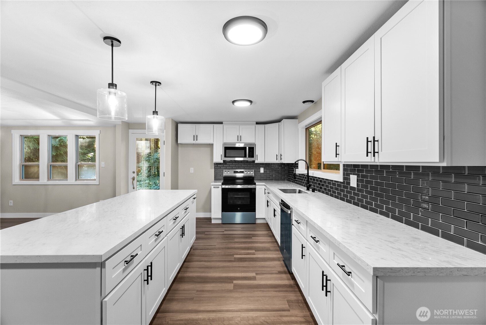 5002 95th Avenue W, University Place, WA 98467