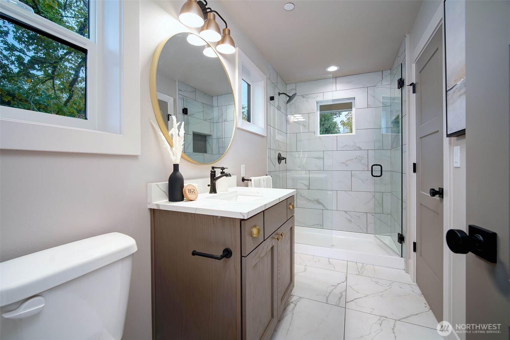 428 20th Avenue , Kirkland, WA 98033