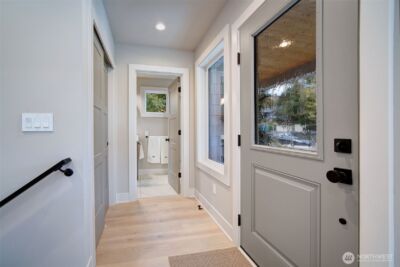 428 20th Avenue , Kirkland, WA 98033 - Photo 10