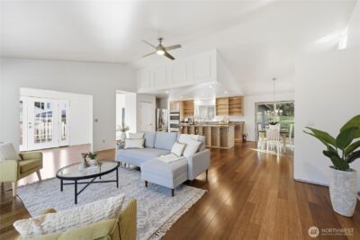 20919 President Point Road NE, Kingston, WA 98346