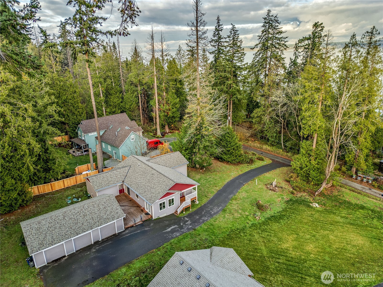 20919 President Point Road NE, Kingston, WA 98346