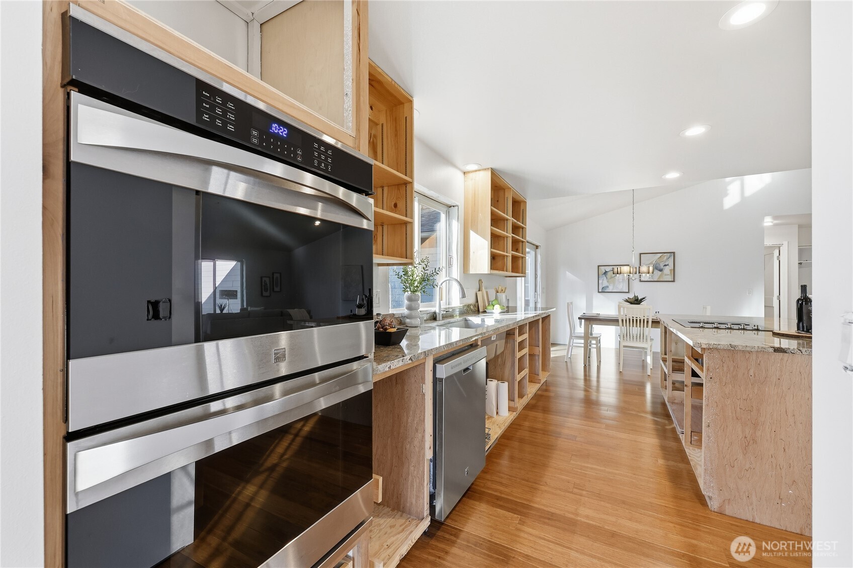 20919 President Point Road NE, Kingston, WA 98346