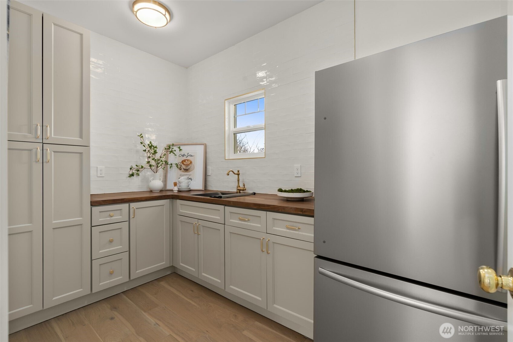 3113 E Cherry Street , Seattle, WA 98122