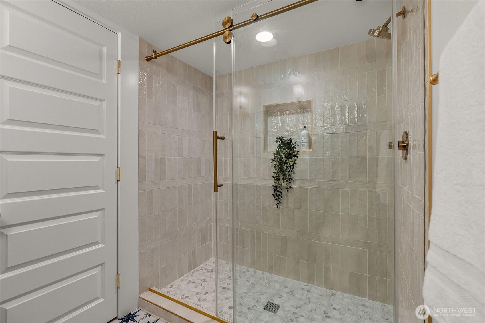 3113 E Cherry Street , Seattle, WA 98122