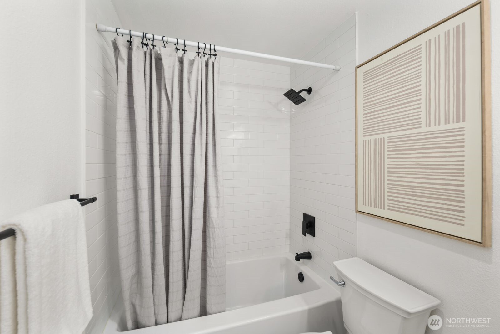 10014 NE 127th Place #A201, Kirkland, WA 98034