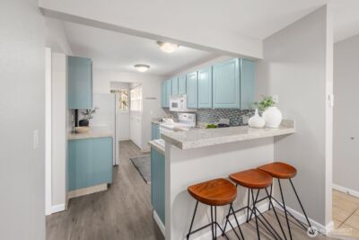 10014 NE 127th Place #A201, Kirkland, WA 98034 - Photo 8