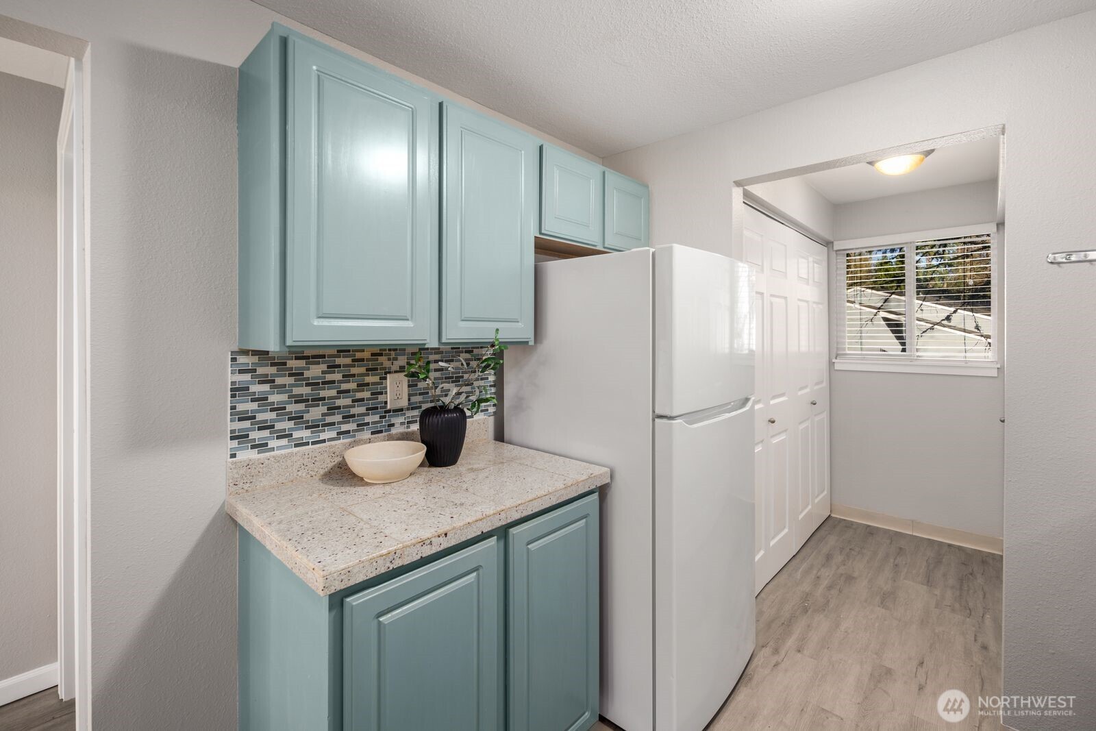 10014 NE 127th Place #A201, Kirkland, WA 98034