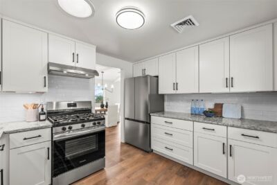 9024 Prentice Avenue , Gig Harbor, WA 98332 - Photo 14