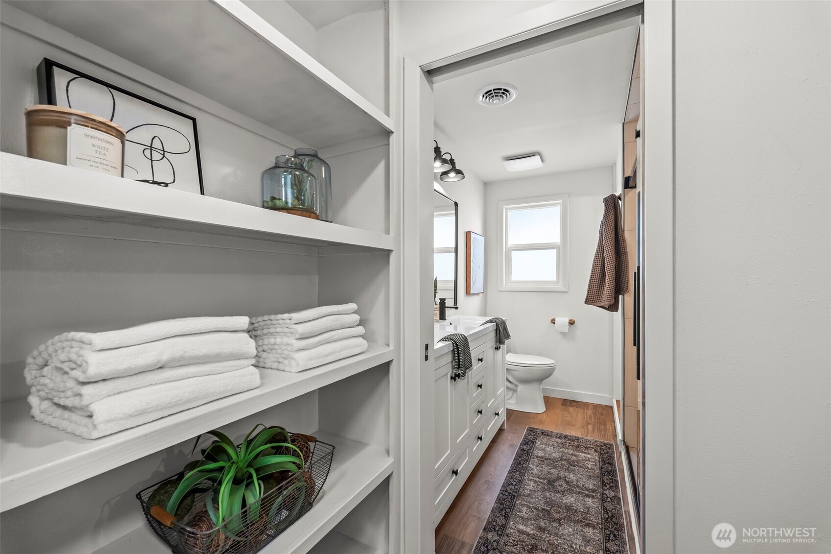 9024 Prentice Avenue , Gig Harbor, WA 98332