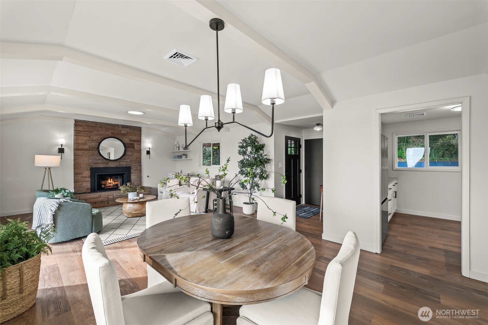 9024 Prentice Avenue , Gig Harbor, WA 98332