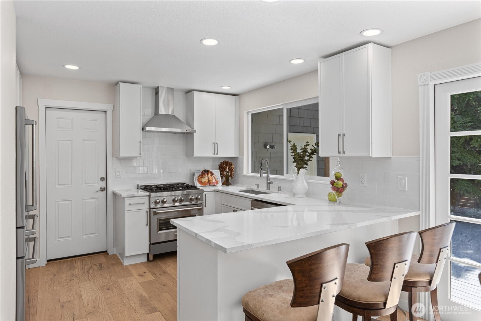 1825 112th Avenue NE, Bellevue, WA 98004