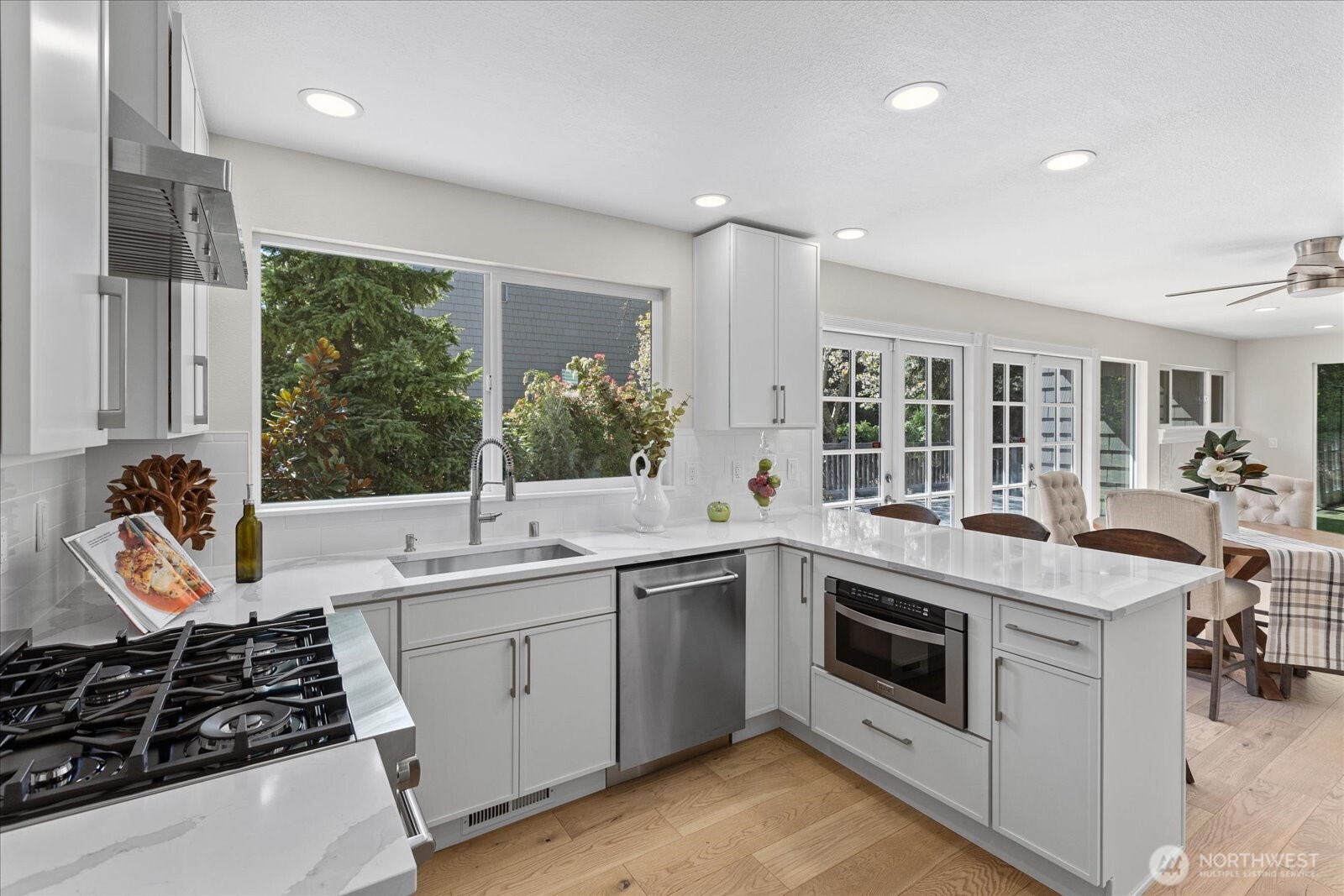 1825 112th Avenue NE, Bellevue, WA 98004